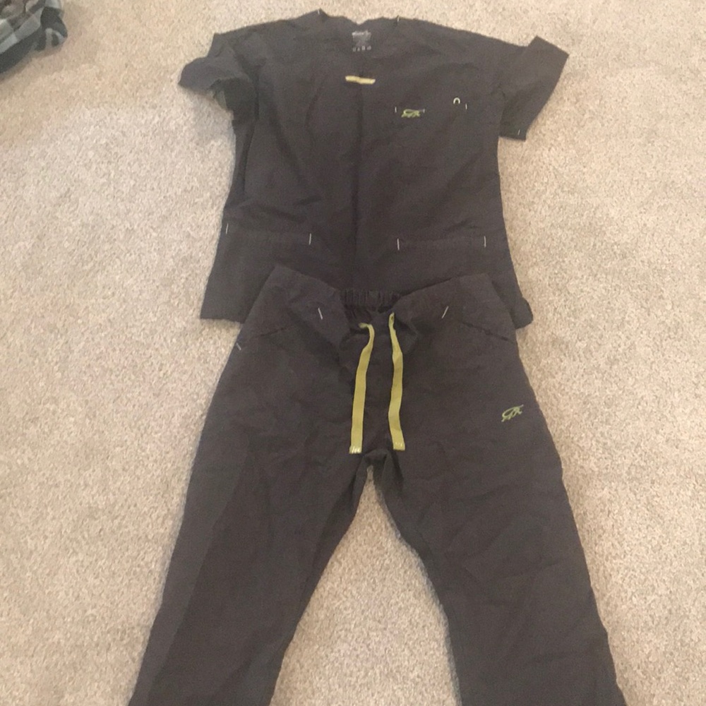 Iguanamed scrubs charcoal medium